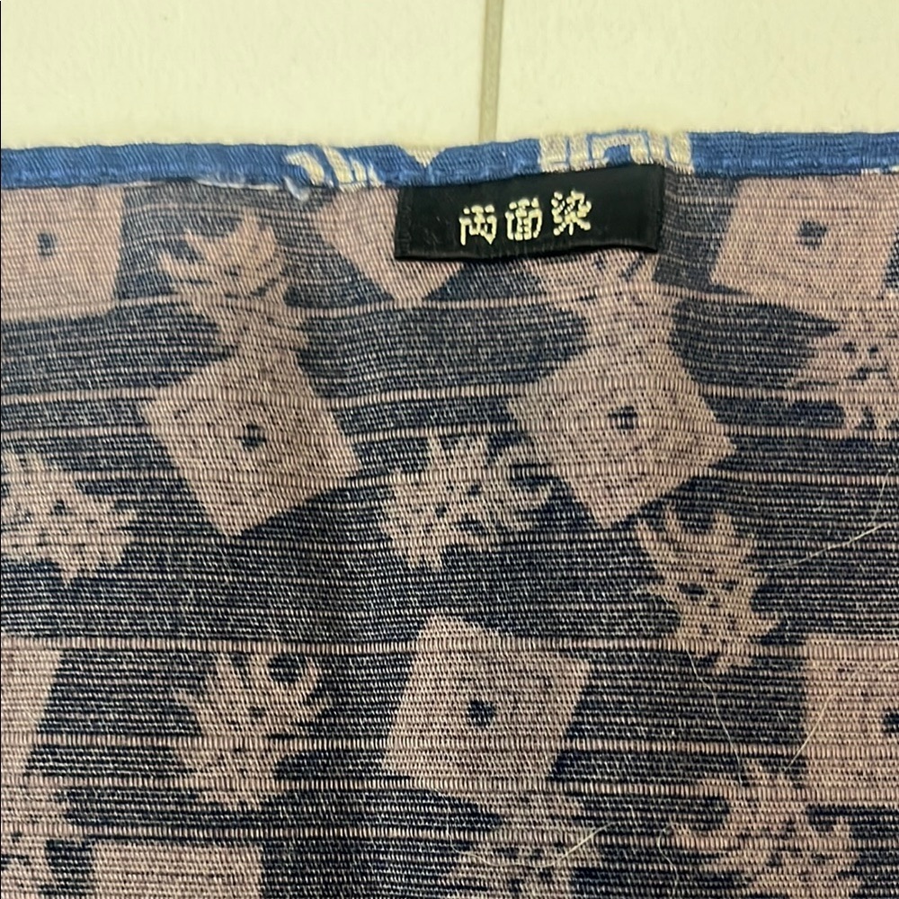 Blue Scarf with global Pattern - Picture 4 of 5